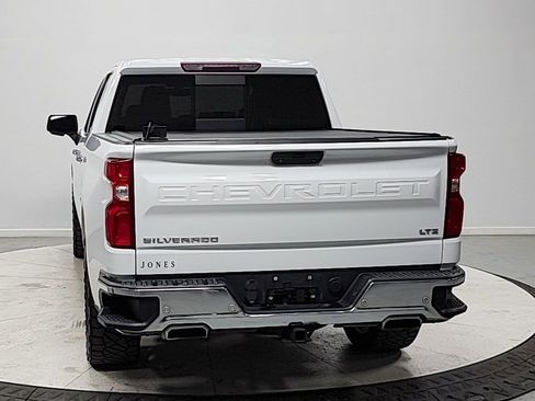 Used 2020 Chevrolet Silverado 1500 LTZ w/ LTZ Convenience Package AWD/4WD image 6