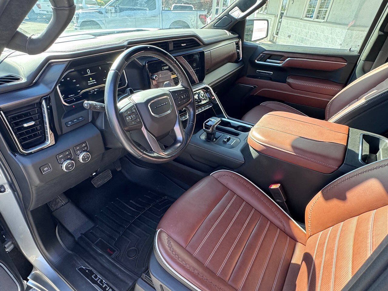 Used 2023 GMC Sierra 1500 Denali Ultimate AWD/4WD image 18