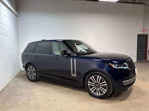 Used 2023 Land Rover Range Rover SE image 5