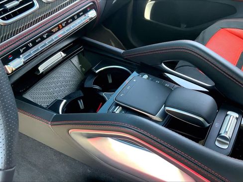 Used 2025 Mercedes-Benz GLE 53 AMG 4MATIC image 16