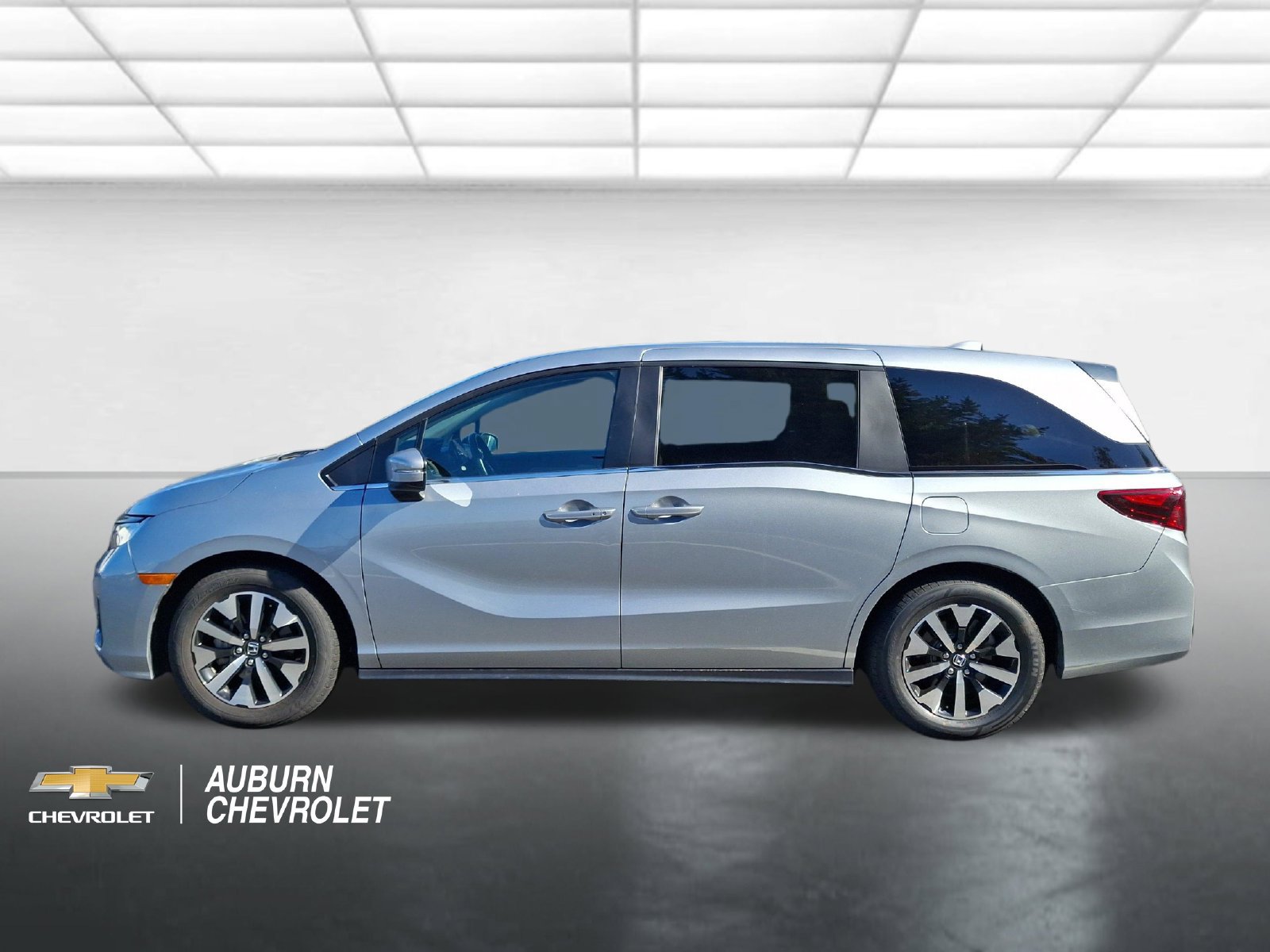 Used 2025 Honda Odyssey EX-L image 3