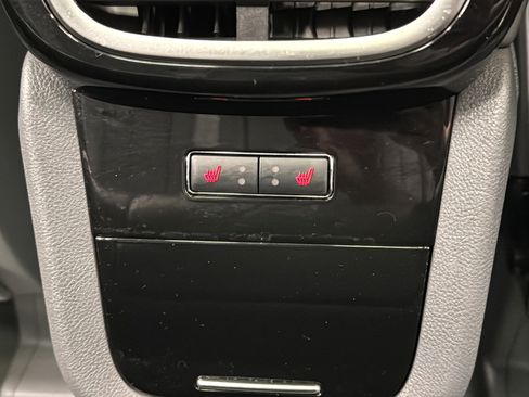 Used 2023 Lincoln Nautilus Reserve AWD/4WD image 35