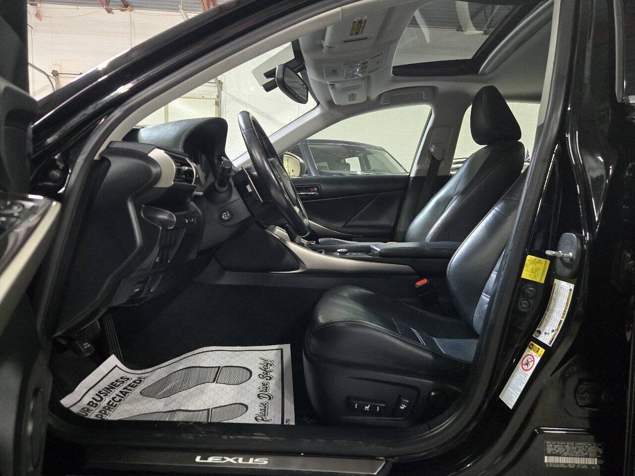 Used 2015 Lexus IS 250 AWD w/ Luxury Package image 11