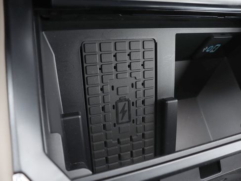 Used 2026 Ford F450 Platinum w/ Platinum Plus Package image 28