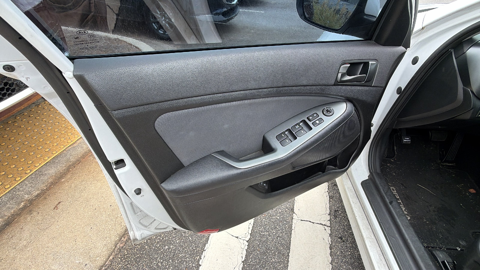 Used 2015 Kia Optima LX w/ LX Convenience Plus Package FWD image 14