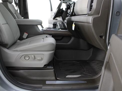 New 2026 GMC Sierra 1500 SLT AWD/4WD image 23