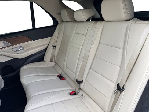 Used 2022 Mercedes-Benz GLE 350 w/ Premium Package image 13