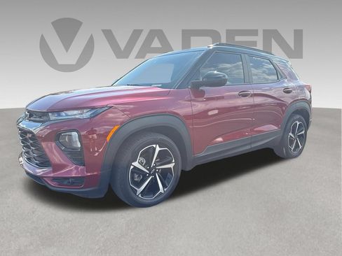 Used 2022 Chevrolet TrailBlazer RS w/ Sun and Liftgate Package FWD image 1