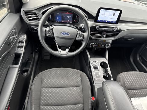 Used 2024 Ford Escape Active w/ Cold Weather Package image 7