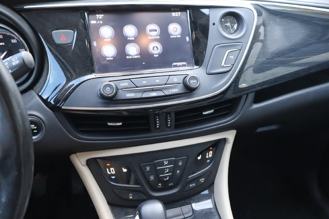 Used 2018 Buick Envision Essence FWD image 7