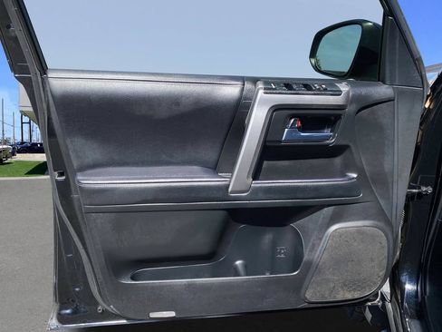 Used 2021 Toyota 4Runner SR5 Premium w/ Moonroof Package RWD image 14