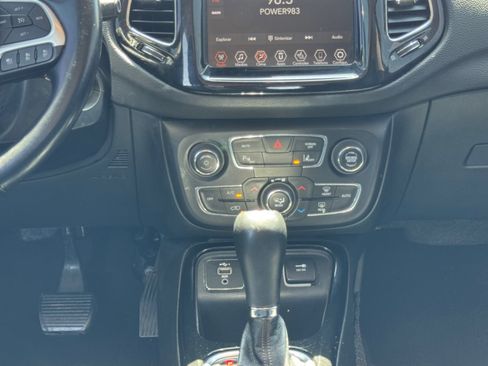 Used 2021 Jeep Compass Limited FWD image 15