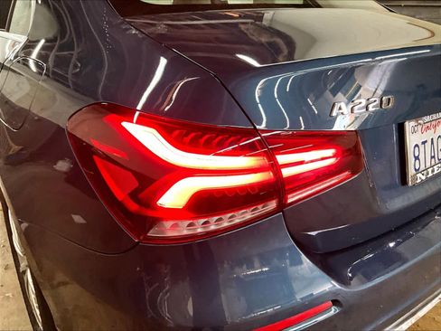 Used 2021 Mercedes-Benz A 220 image 31