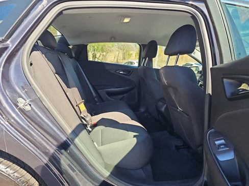 Used 2022 Chevrolet Malibu LS image 24