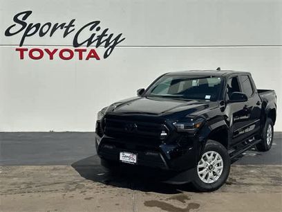New 2025 Toyota Tacoma SR5
