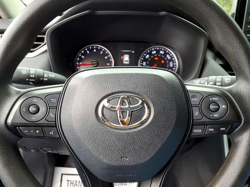 Certified 2020 Toyota RAV4 XLE image 20