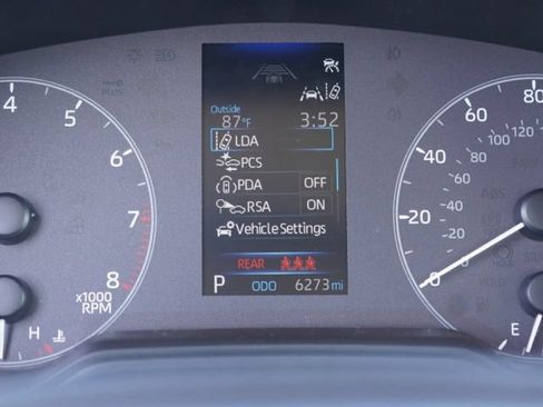 Used 2025 Toyota Corolla LE FWD image 34