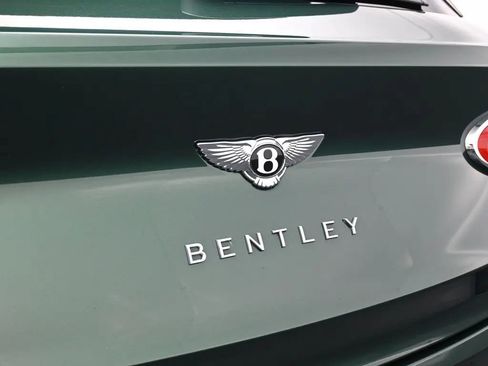 Certified 2022 Bentley Bentayga AWD/4WD image 14