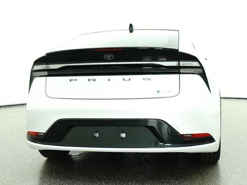 New 2026 Toyota Prius Plug-In Hybrid image 23