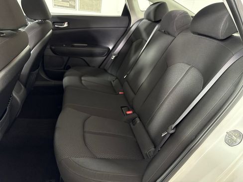 Used 2018 Kia Optima LX FWD image 13