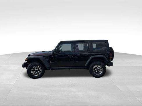 Used 2024 Jeep Wrangler Unlimited Rubicon AWD/4WD image 3