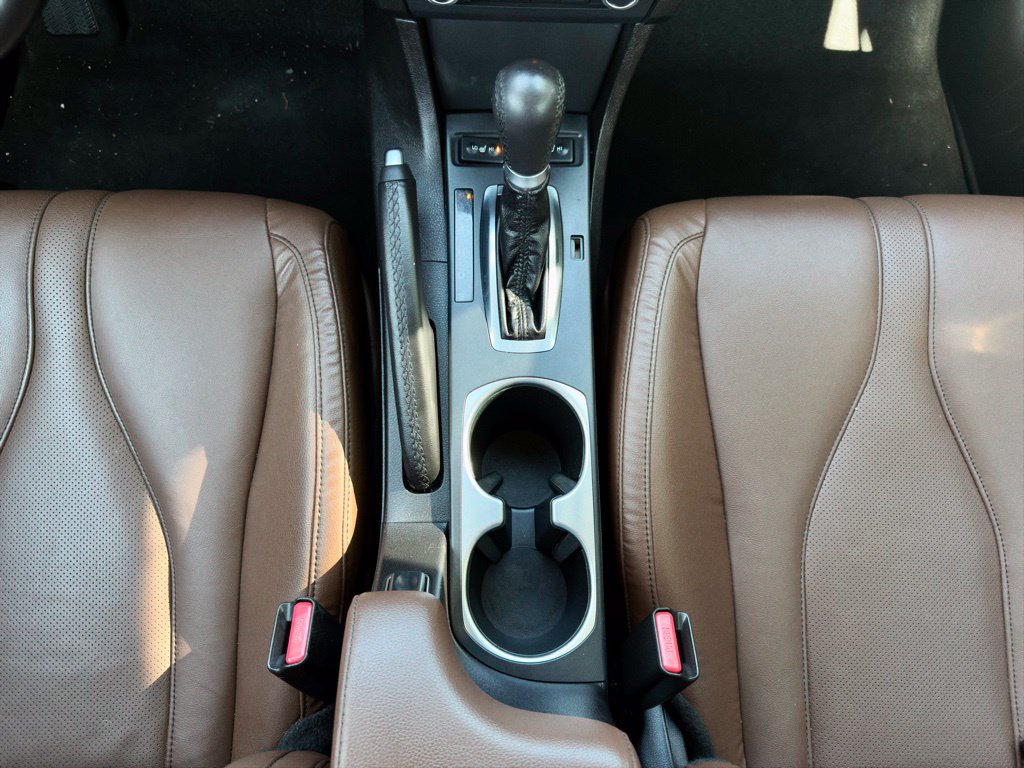 Used 2020 Acura ILX w/ Premium Package FWD image 2