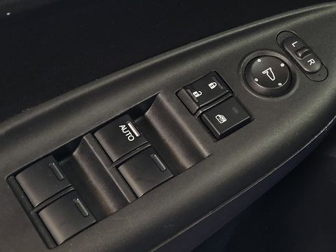 Used 2017 Honda Fit LX image 27