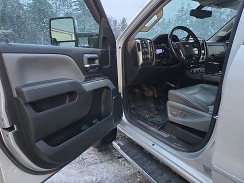 Used 2015 Chevrolet Silverado 2500 LTZ w/ Z71 Package, Off-Road image 10