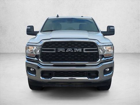 Used 2024 RAM 2500 Big Horn AWD/4WD image 2