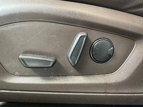 Used 2023 Ford Explorer King Ranch RWD image 15