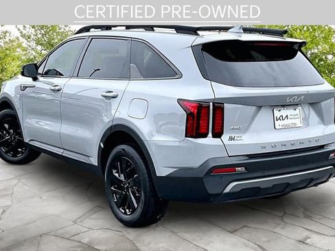 Certified 2022 Kia Sorento S w/ Panoramic Sunroof Package AWD/4WD image 11