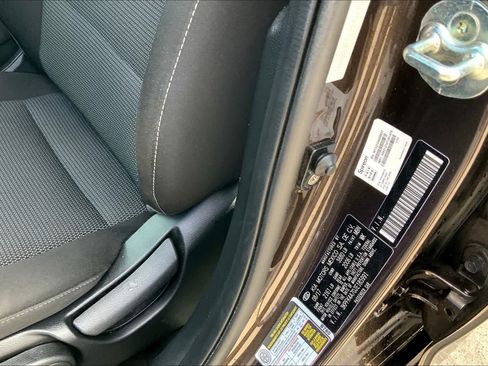 Used 2018 Kia Forte LX FWD image 36
