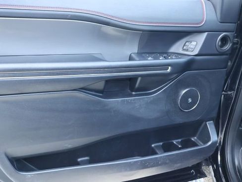 Used 2021 Ford Expedition Limited RWD image 12
