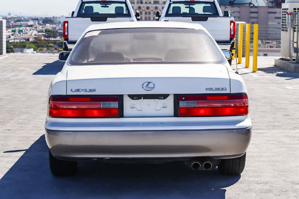 Used 1995 Lexus ES 330 w/ Leather Trim Pkg FWD image 5
