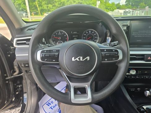 Used 2023 Kia K5 LXS FWD image 9