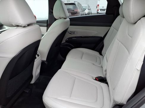 Used 2025 Hyundai Tucson Limited image 25