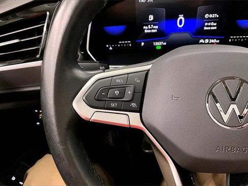 Used 2023 Volkswagen Jetta SE image 24