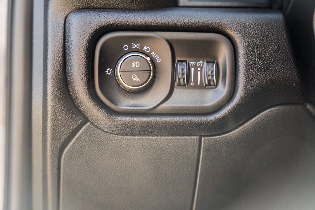 Used 2022 RAM 2500 Laramie AWD/4WD image 47