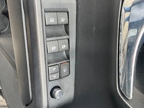 Used 2017 Toyota Tacoma TRD Sport image 17