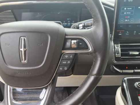 Used 2024 Lincoln Navigator Black Label AWD/4WD image 24