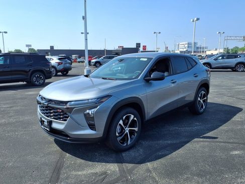 New 2025 Chevrolet Trax RS w/ Driver Confidence Package image 8