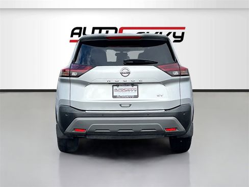 Used 2021 Nissan Rogue SV image 6