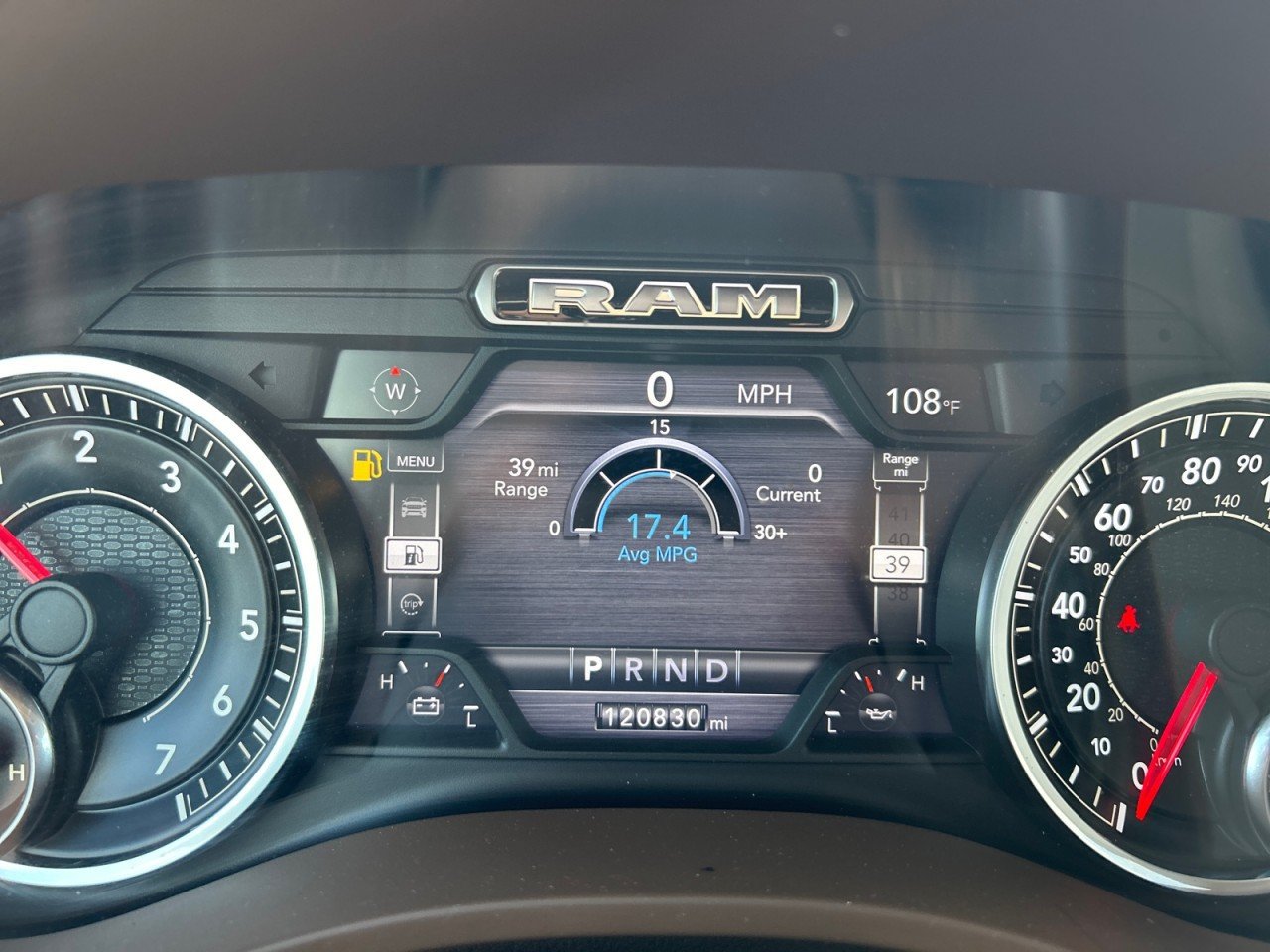 Used 2019 RAM 1500 Laramie AWD/4WD image 12