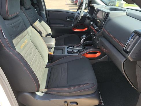 Used 2025 Nissan Frontier PRO-4X AWD/4WD image 15