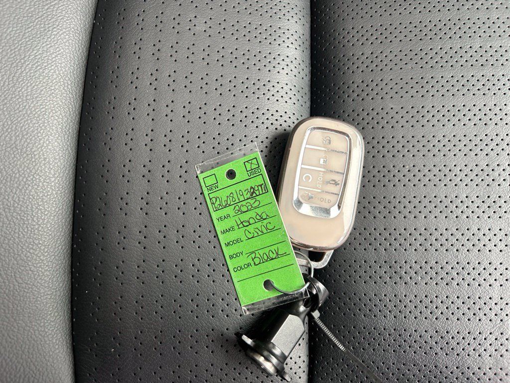 Used 2023 Honda Civic EX-L image 31