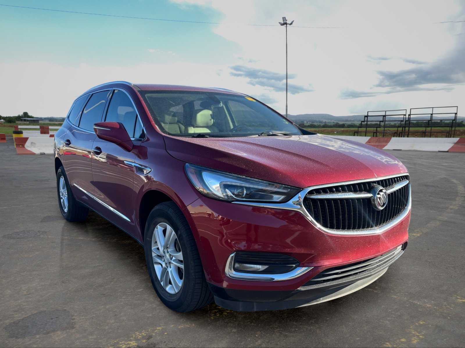Used 2020 Buick Enclave Essence w/ Trailering Package, 5000 lbs. FWD image 2
