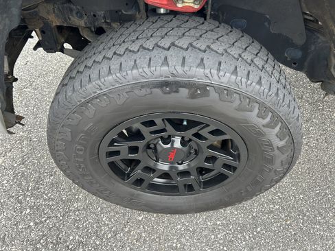 Used 2013 Toyota 4Runner SR5 w/ Convenience Pkg image 13