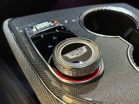 Certified 2025 Cadillac Optiq Luxury 1 image 36