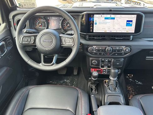 New 2026 Jeep Gladiator Rubicon w/ Steel Power Dome Hood Package AWD/4WD image 10