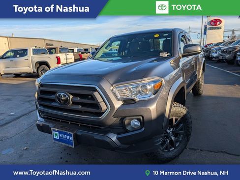 Used 2022 Toyota Tacoma SR5 w/ SR5 Appearance Package (SM) image 1